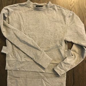 Gray, long sleeve crop top